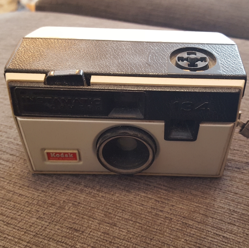 Kodak Instamatic 134 Vintage Camera - Picture 2 of 4